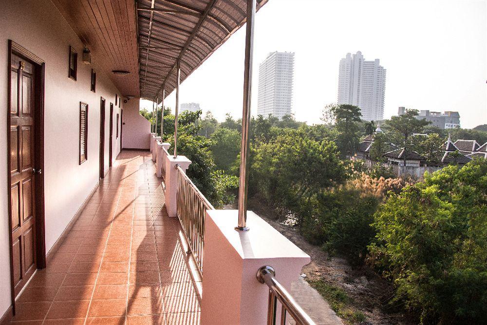 Jungle Resort Jomtien Beach Extérieur photo