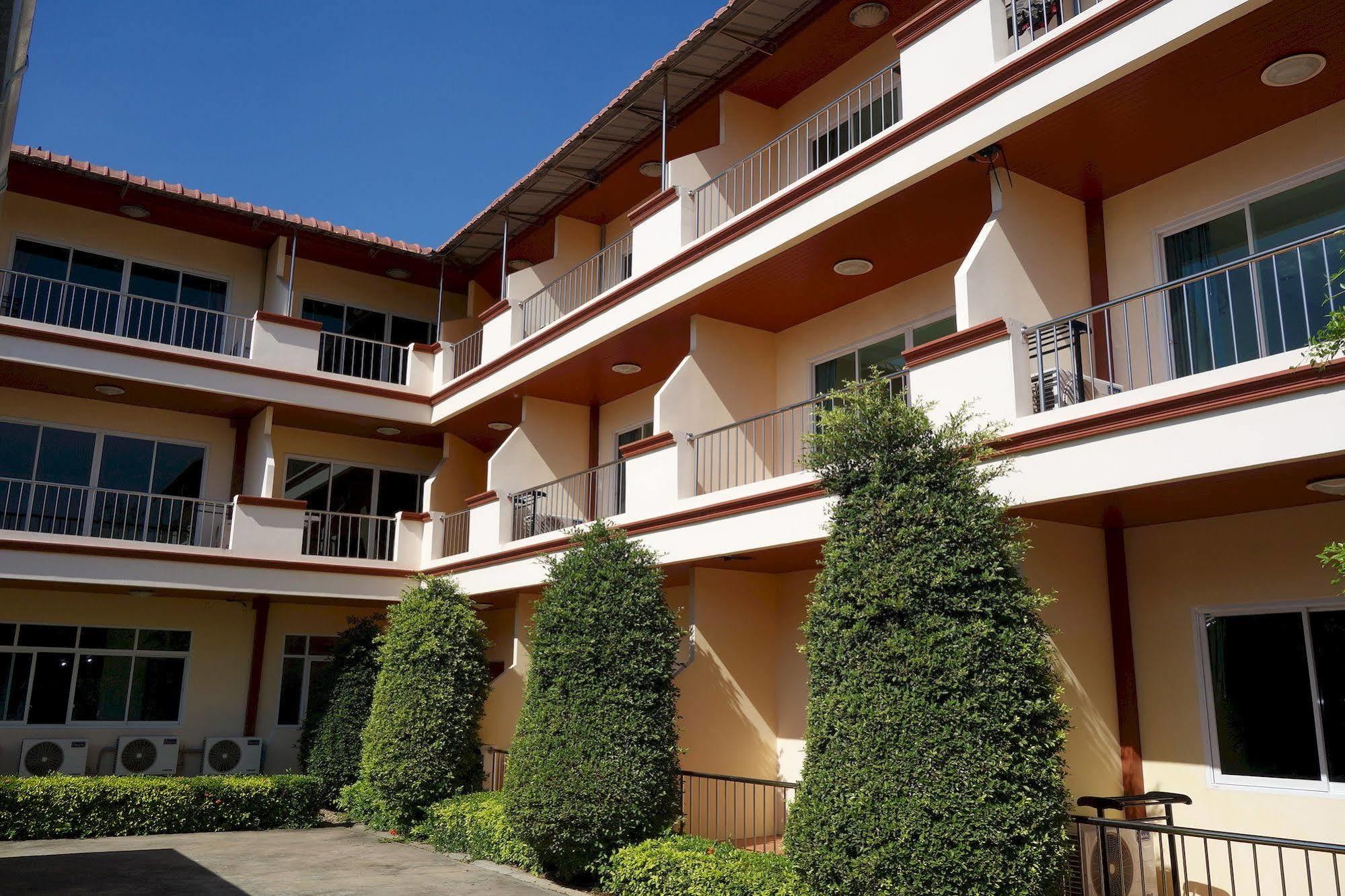 Jungle Resort Jomtien Beach Extérieur photo