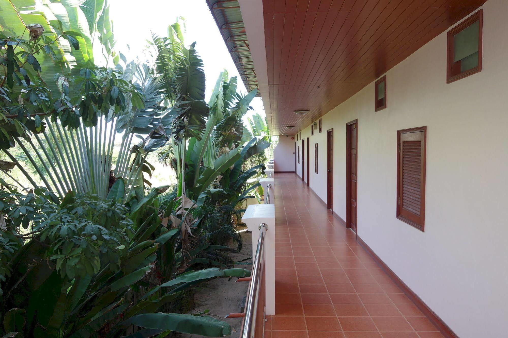 Jungle Resort Jomtien Beach Extérieur photo
